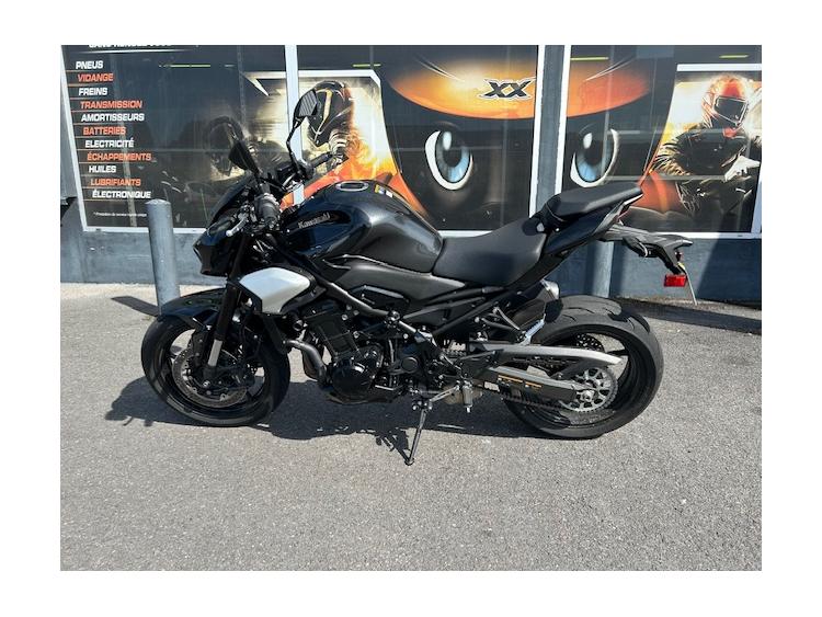 KAWASAKI Z 900
