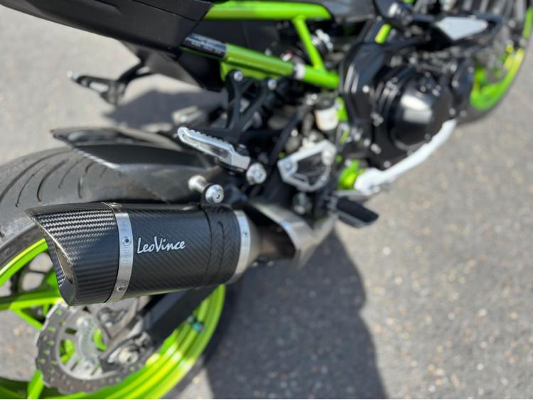 KAWASAKI Z 900