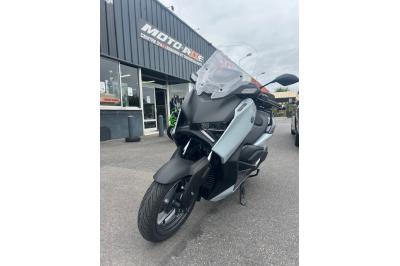 YAMAHA XMAX 300 Tech Max